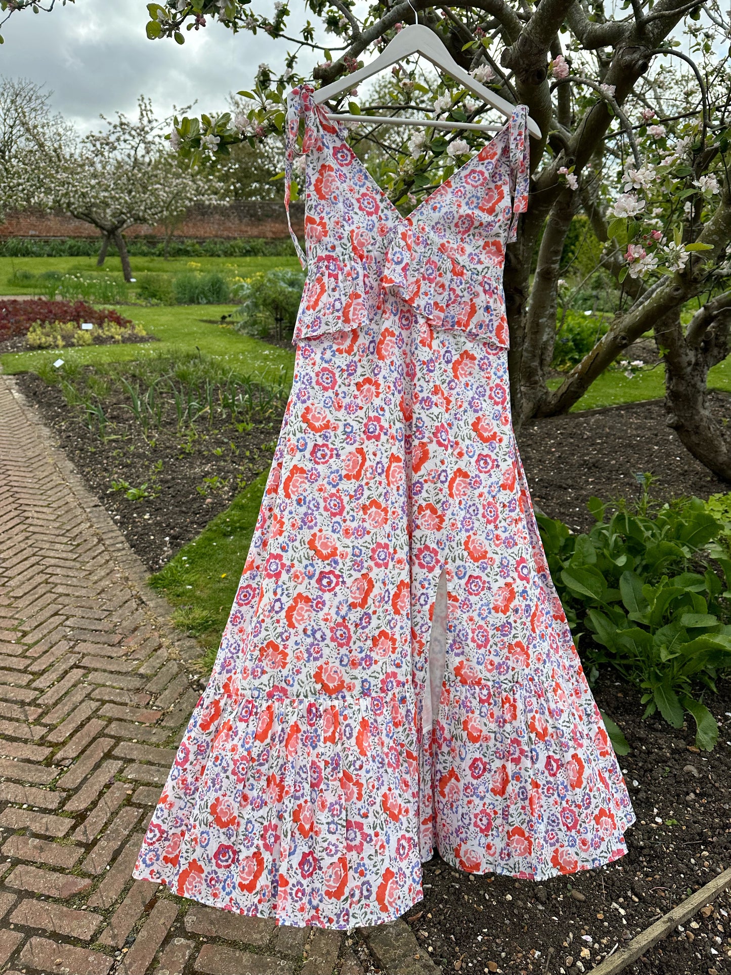 Cara dress by Anetos London. Perfect for wedding guest outfit.